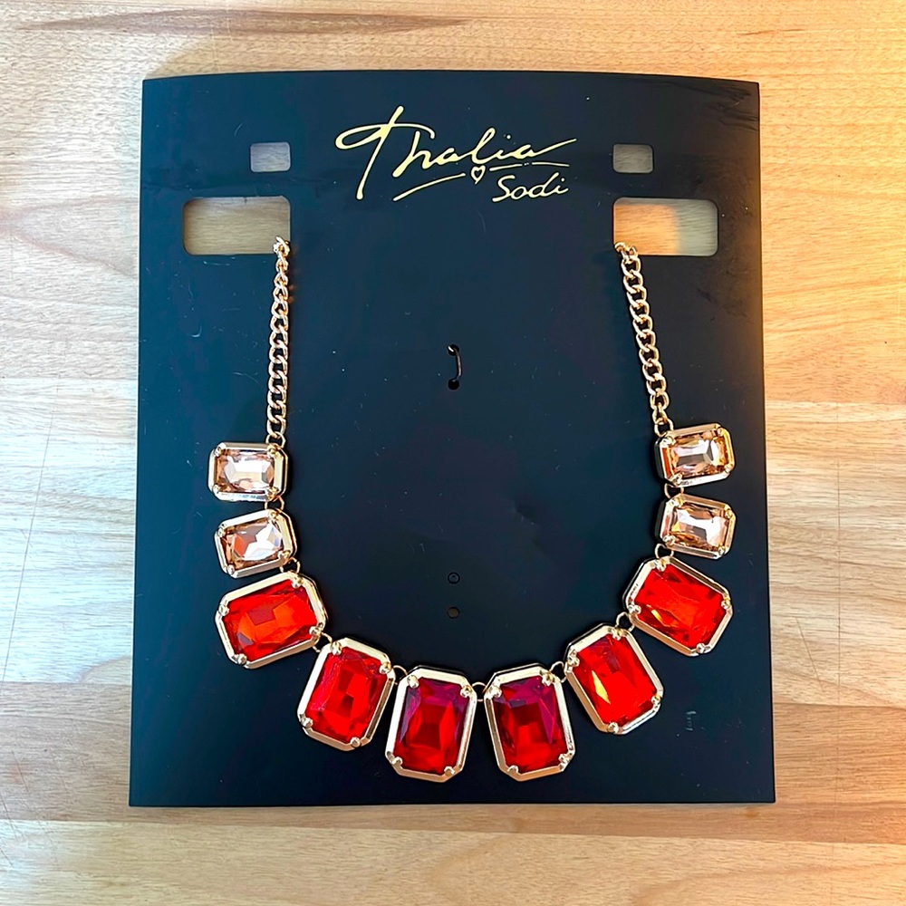 Beautiful Thalia Sodi Necklace